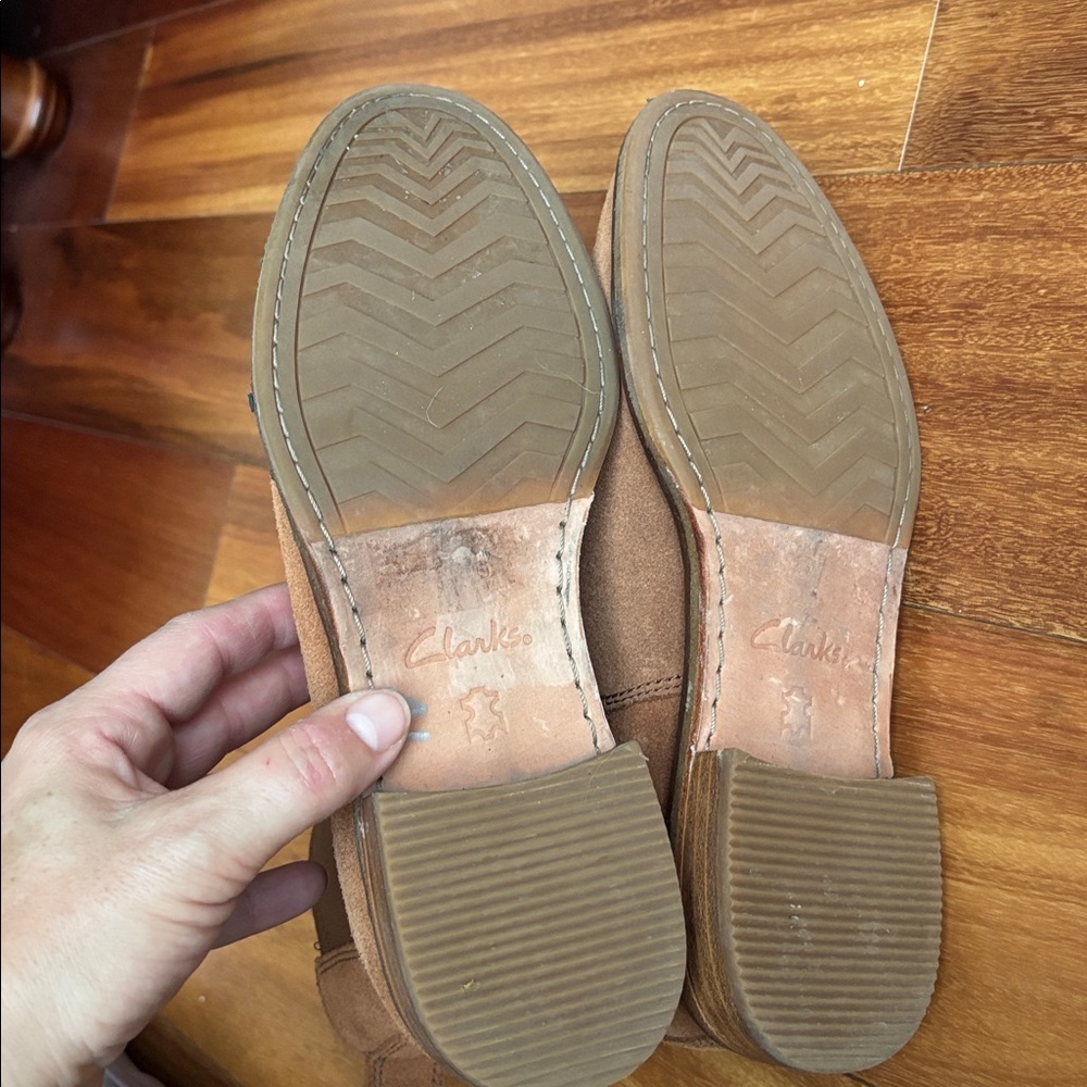 Clarks ankle boots - Picture 6 of 8
